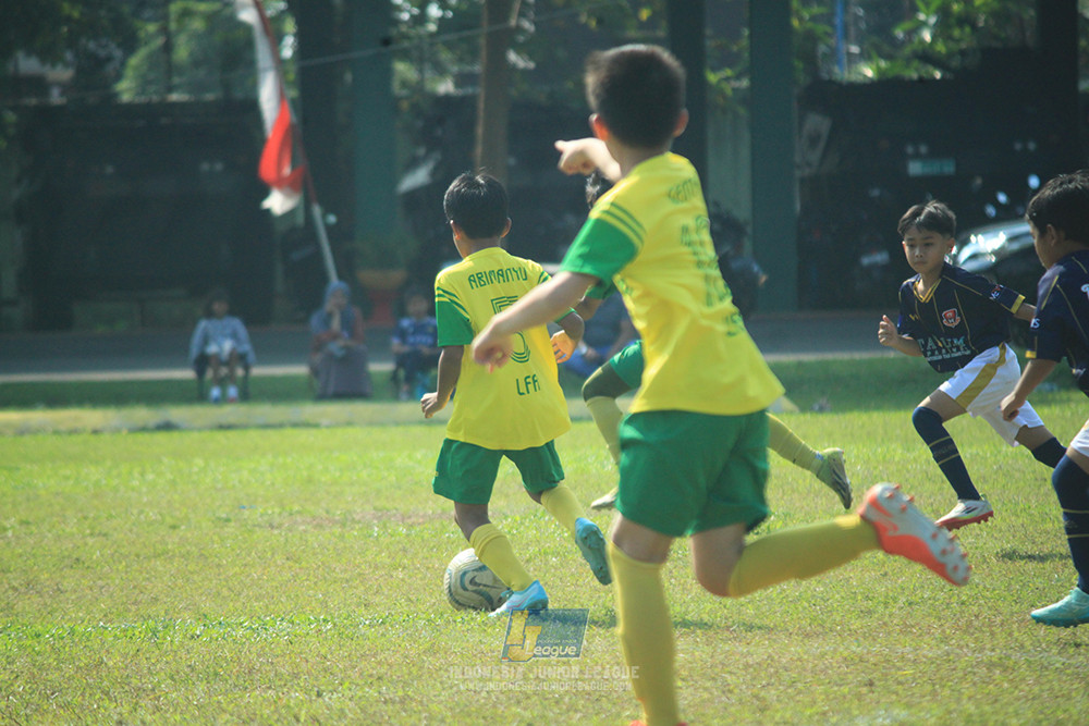 ijlu10 170825 brazillian soccer lfa vs pelita jaya soccer school