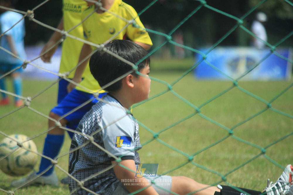 ijlu10 170825 pelita jaya soccer school vs brazillian soccer serpong