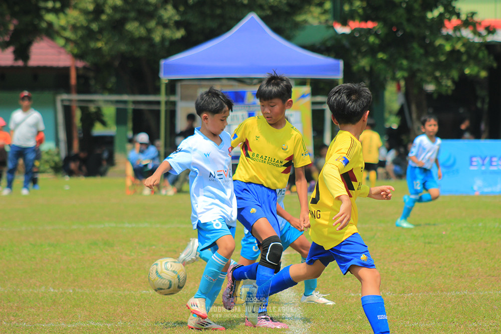 ijlu10 170825 pelita jaya soccer school vs brazillian soccer serpong