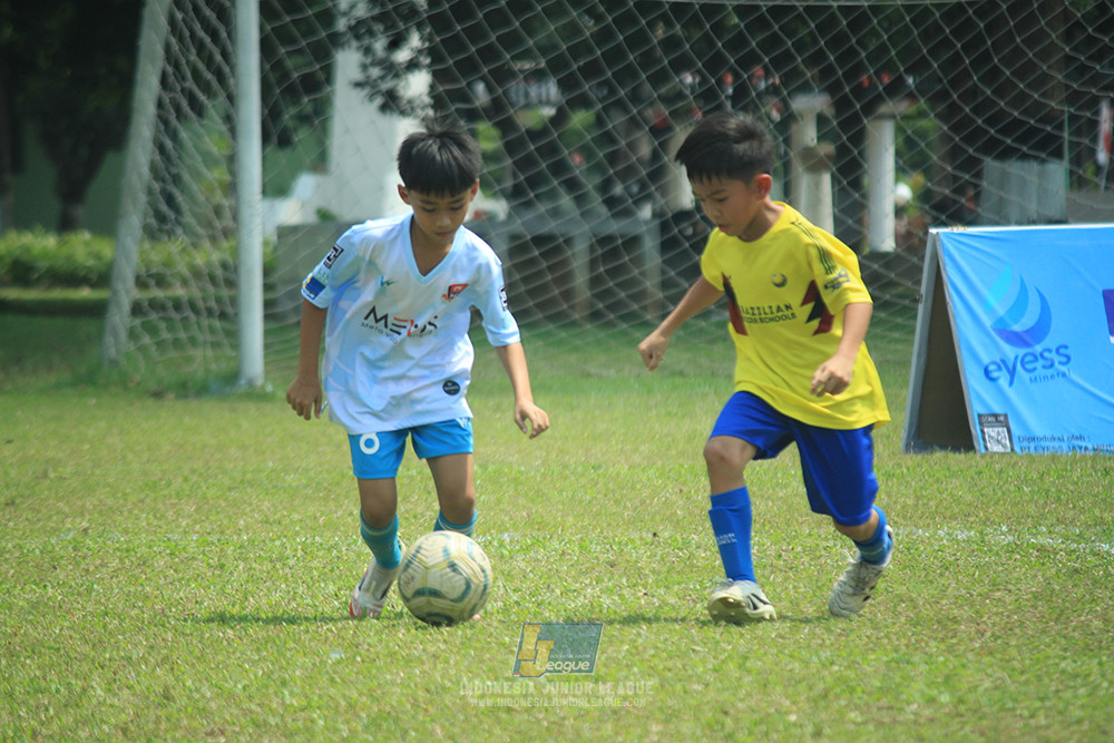 ijlu10 170825 pelita jaya soccer school vs brazillian soccer serpong