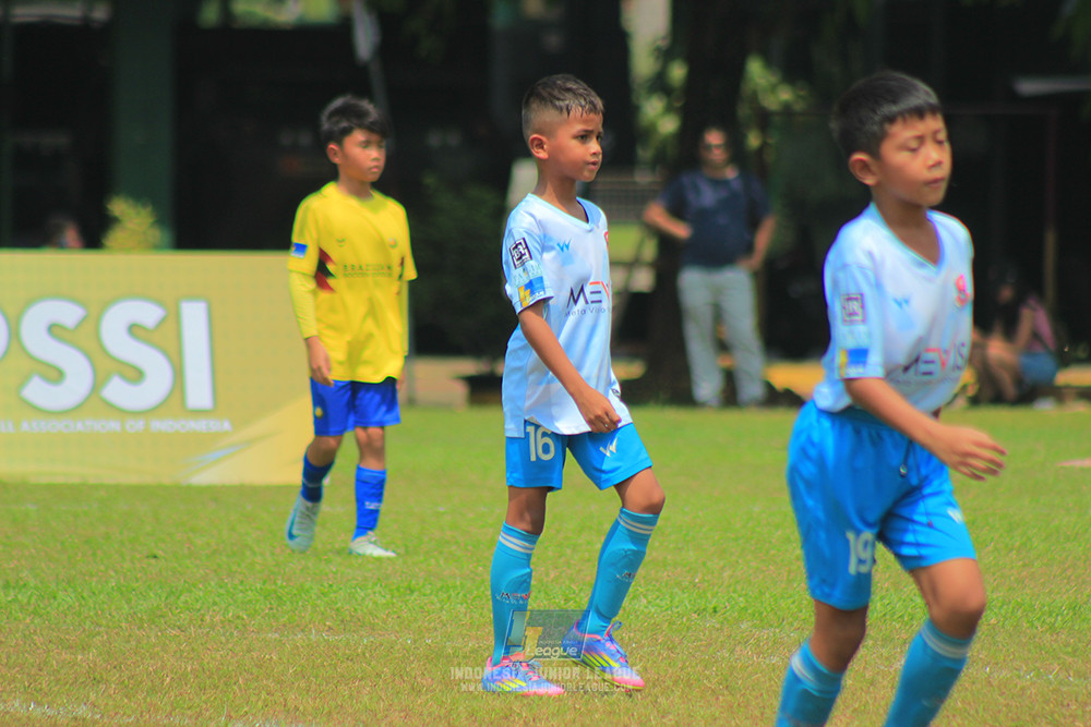 ijlu10 170825 pelita jaya soccer school vs brazillian soccer serpong