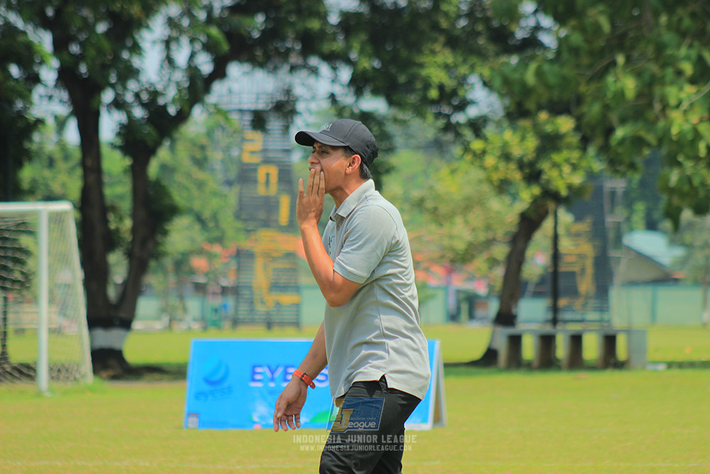 ijlu10 170825 pelita jaya soccer school vs brazillian soccer serpong
