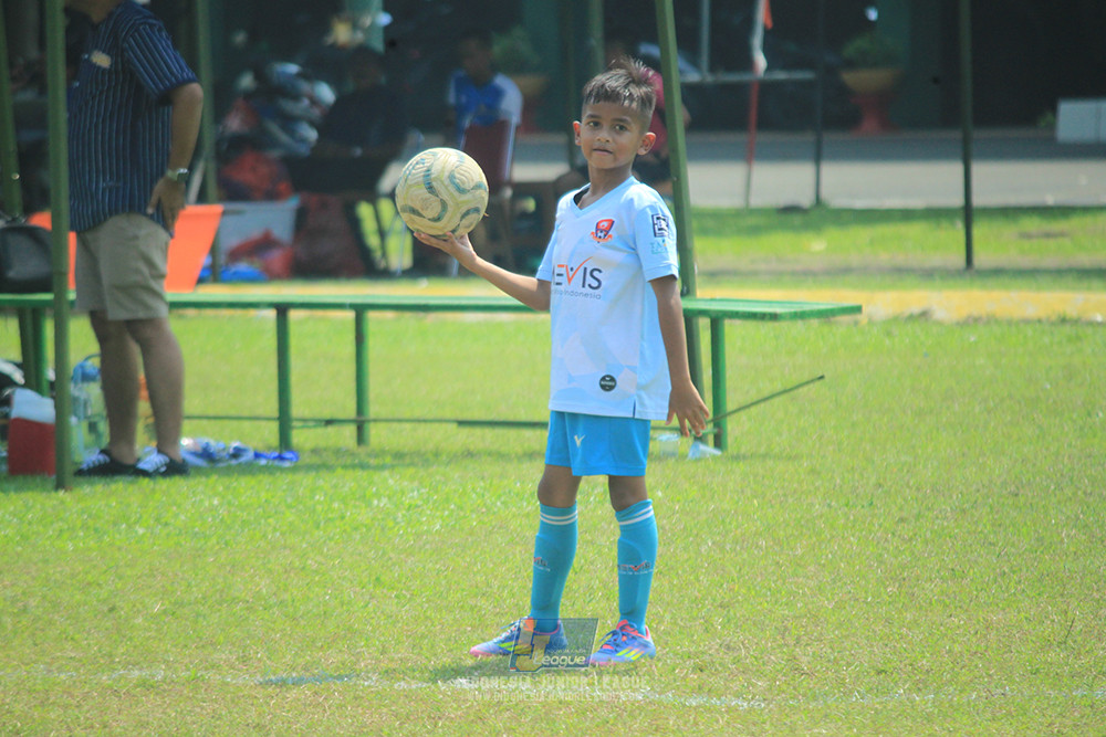 ijlu10 170825 pelita jaya soccer school vs brazillian soccer serpong