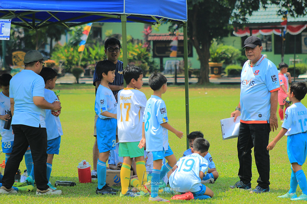 ijlu10 170825 pelita jaya soccer school vs brazillian soccer serpong