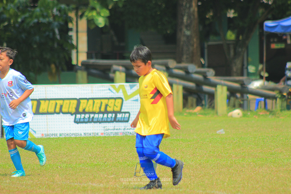 ijlu10 170825 pelita jaya soccer school vs brazillian soccer serpong