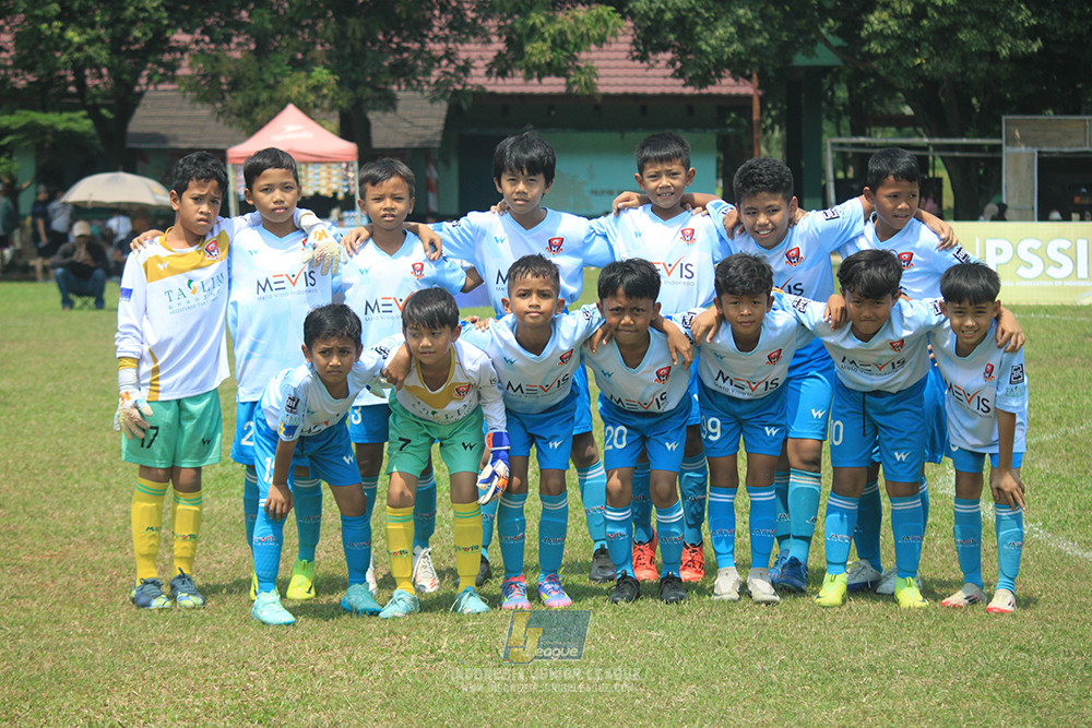 ijlu10 170825 pelita jaya soccer school vs brazillian soccer serpong