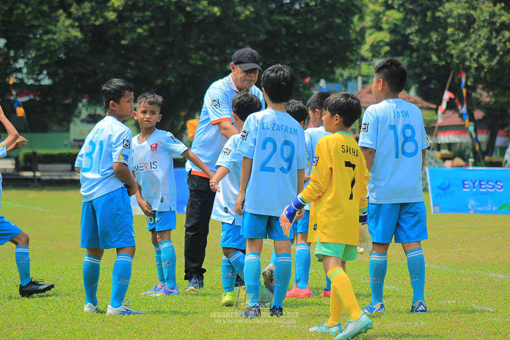ijlu10 170825 pelita jaya soccer school vs brazillian soccer serpong