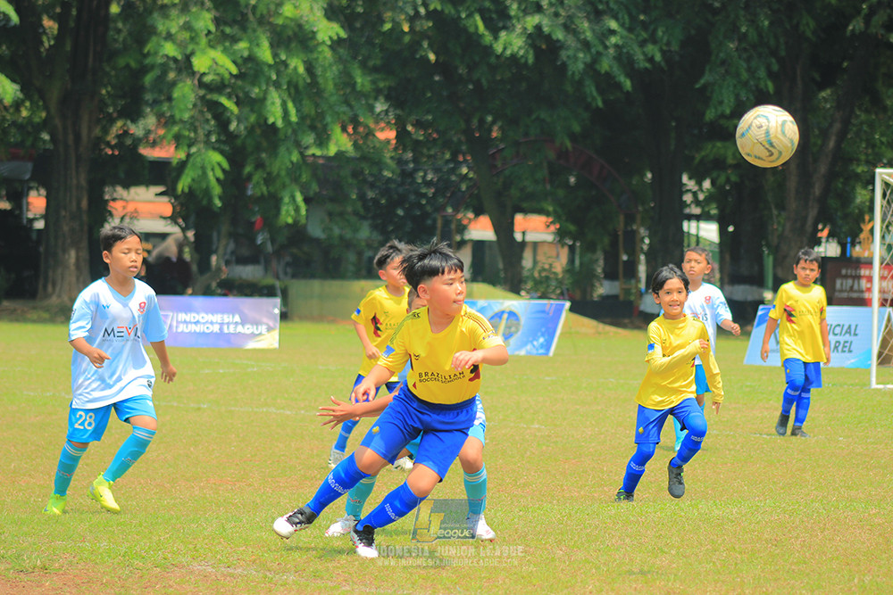 ijlu10 170825 pelita jaya soccer school vs brazillian soccer serpong