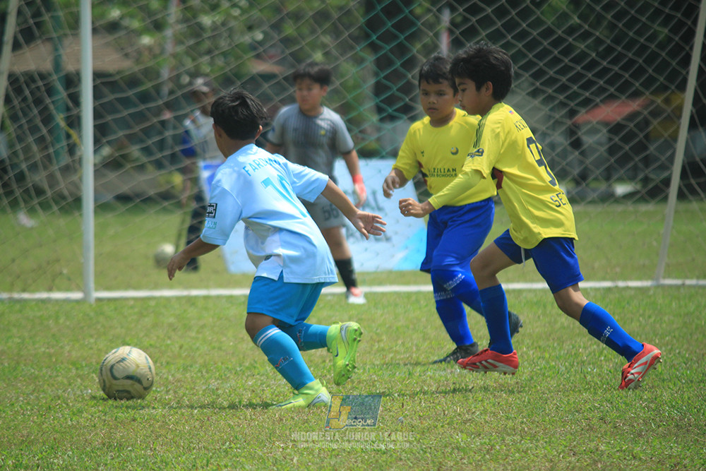 ijlu10 170825 pelita jaya soccer school vs brazillian soccer serpong