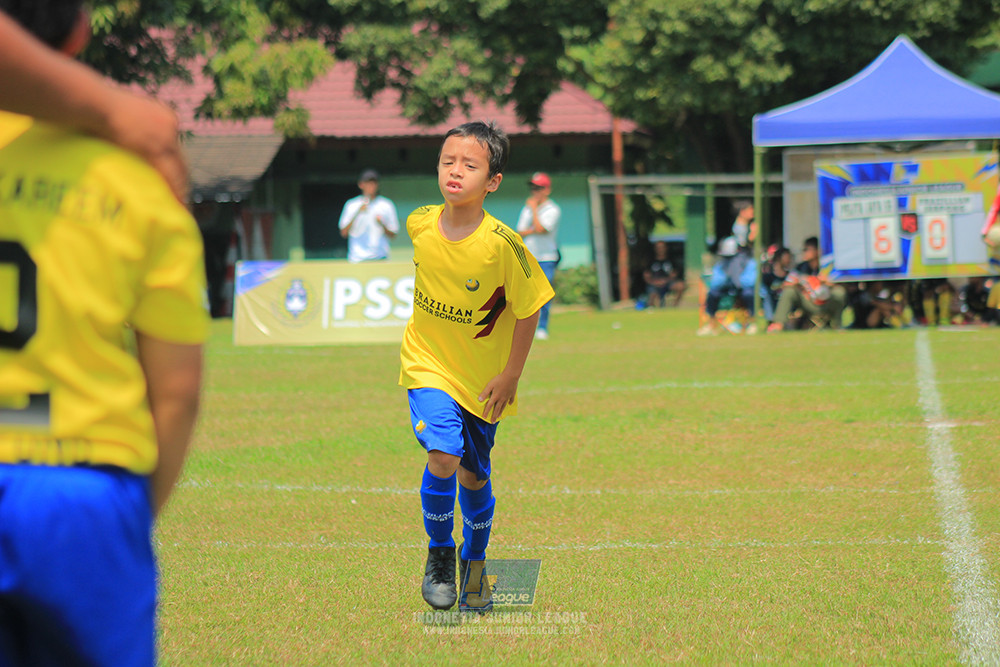ijlu10 170825 pelita jaya soccer school vs brazillian soccer serpong