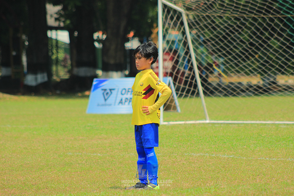ijlu10 170825 pelita jaya soccer school vs brazillian soccer serpong