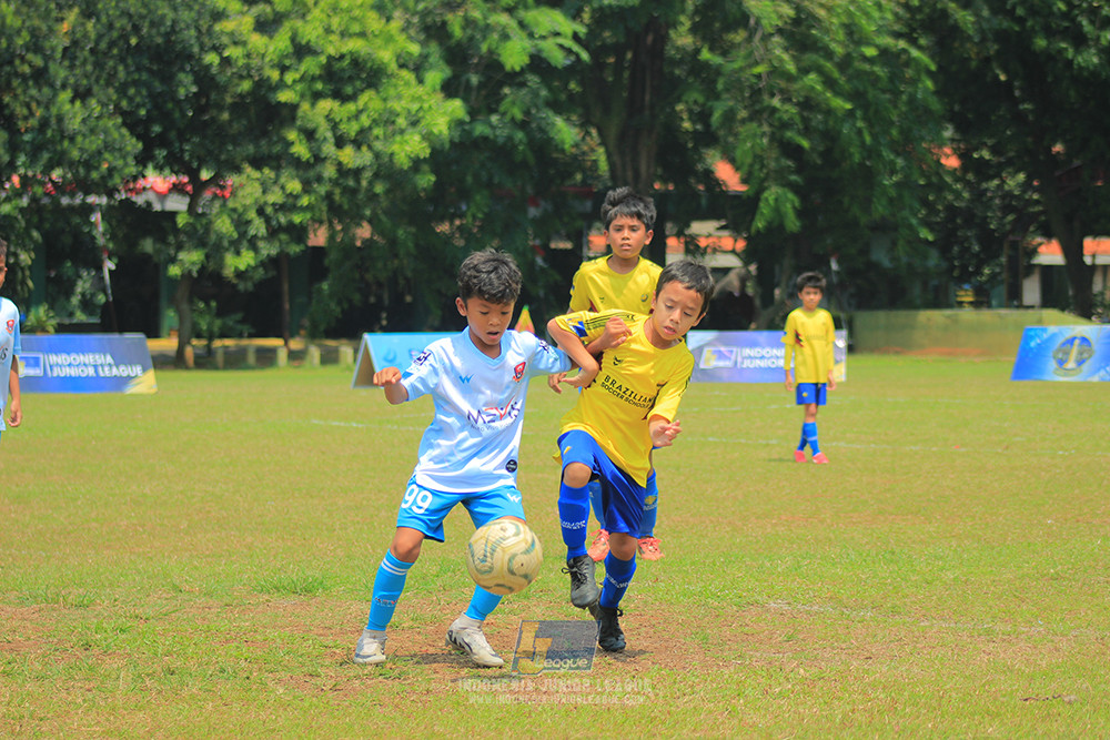 ijlu10 170825 pelita jaya soccer school vs brazillian soccer serpong