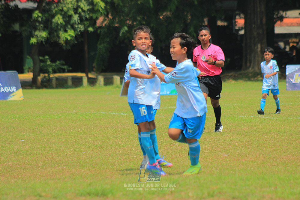 ijlu10 170825 pelita jaya soccer school vs brazillian soccer serpong