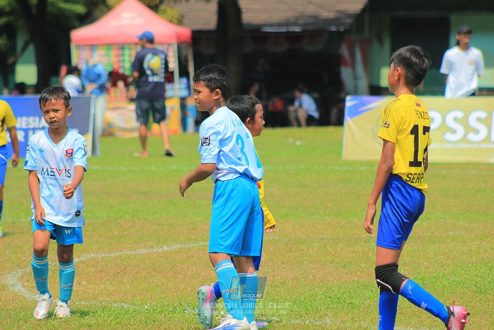 ijlu10 170825 pelita jaya soccer school vs brazillian soccer serpong