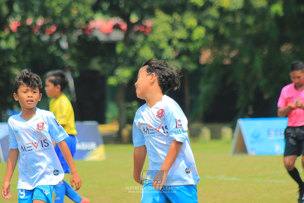 ijlu10 170825 pelita jaya soccer school vs brazillian soccer serpong