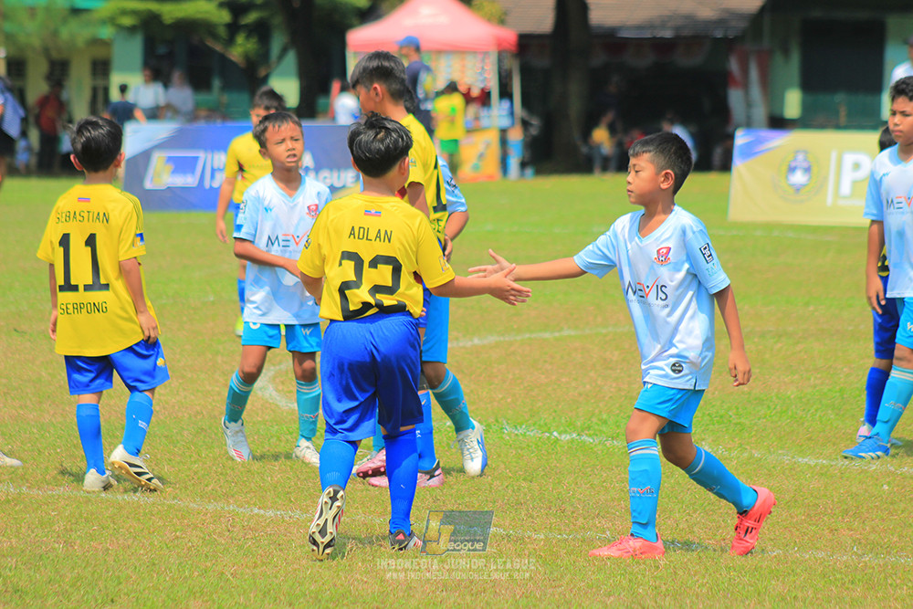 ijlu10 170825 pelita jaya soccer school vs brazillian soccer serpong