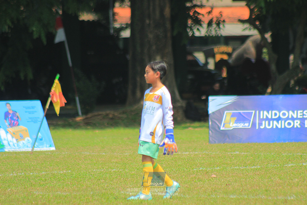 ijlu10 170825 pelita jaya soccer school vs brazillian soccer serpong