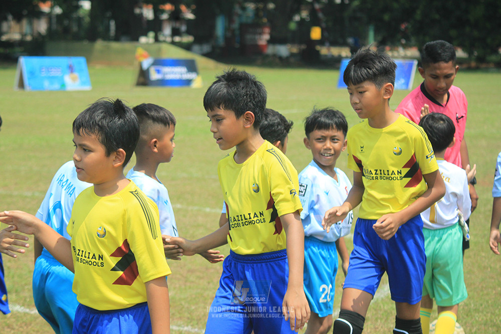 ijlu10 170825 pelita jaya soccer school vs brazillian soccer serpong
