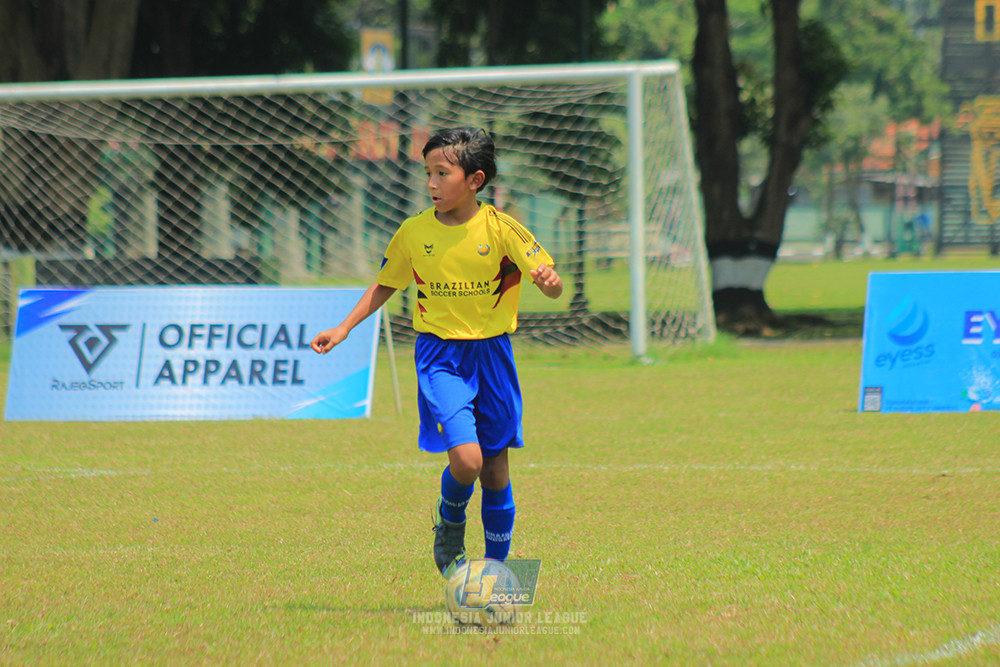 ijlu10 170825 pelita jaya soccer school vs brazillian soccer serpong