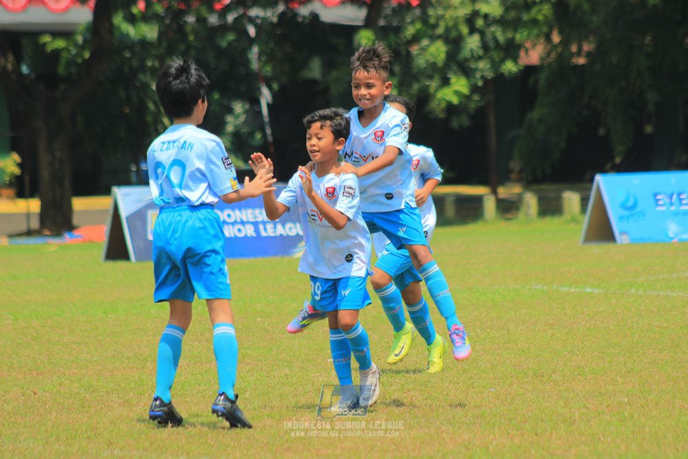 ijlu10 170825 pelita jaya soccer school vs brazillian soccer serpong