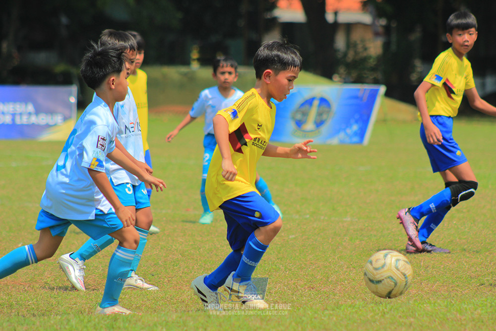 ijlu10 170825 pelita jaya soccer school vs brazillian soccer serpong
