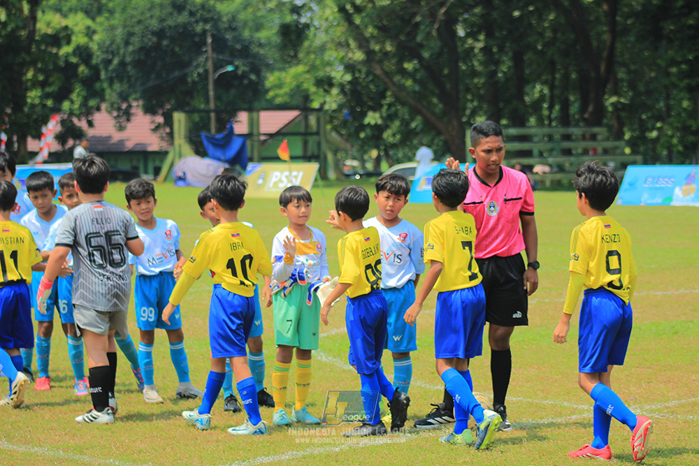 ijlu10 170825 pelita jaya soccer school vs brazillian soccer serpong