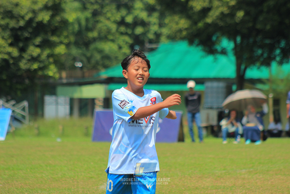ijlu10 170825 pelita jaya soccer school vs brazillian soccer serpong