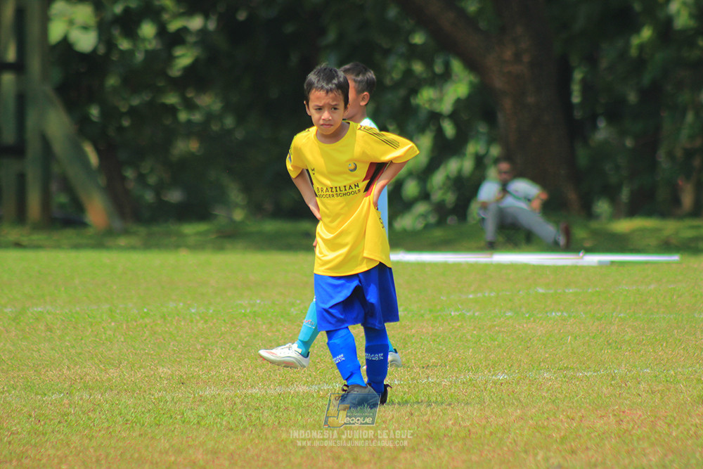 ijlu10 170825 pelita jaya soccer school vs brazillian soccer serpong
