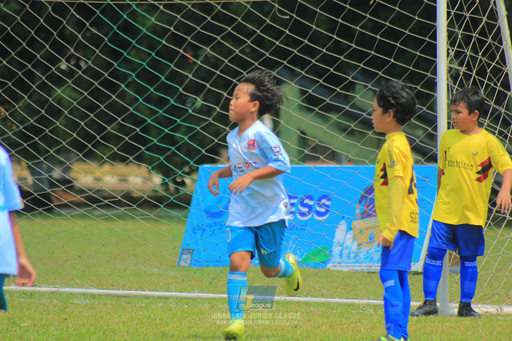 ijlu10 170825 pelita jaya soccer school vs brazillian soccer serpong