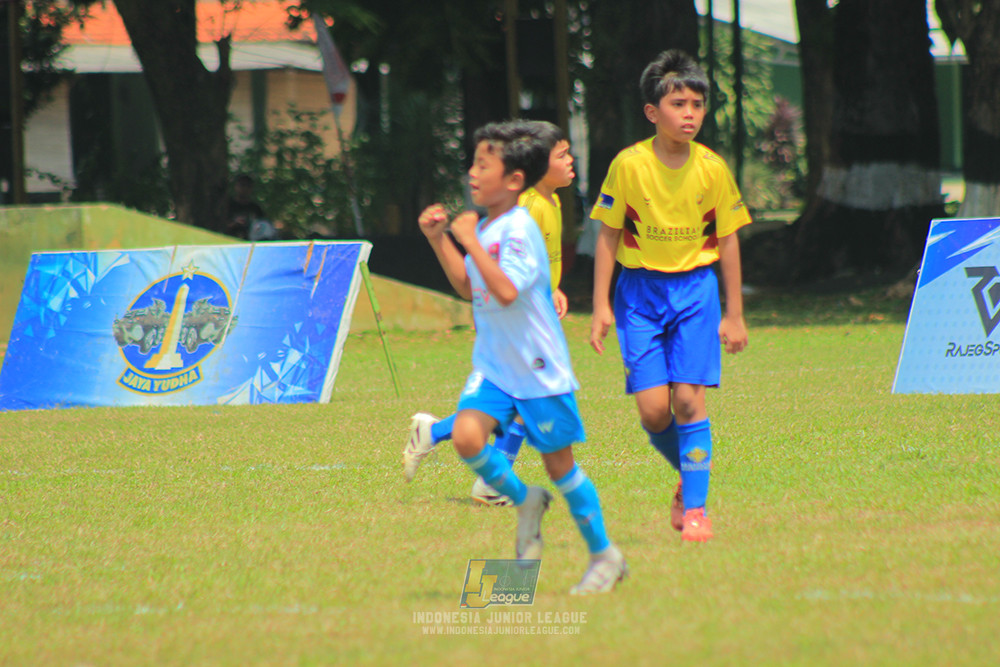 ijlu10 170825 pelita jaya soccer school vs brazillian soccer serpong
