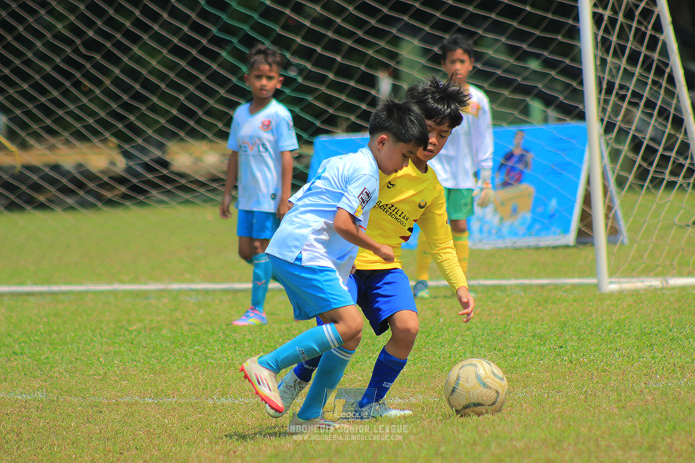 ijlu10 170825 pelita jaya soccer school vs brazillian soccer serpong