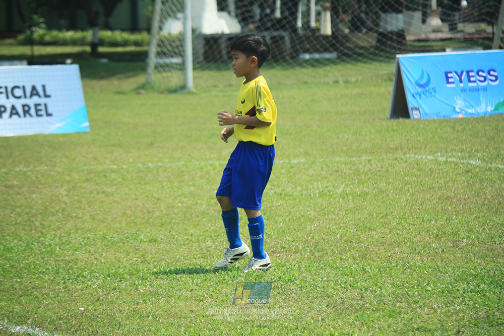 ijlu10 170825 pelita jaya soccer school vs brazillian soccer serpong