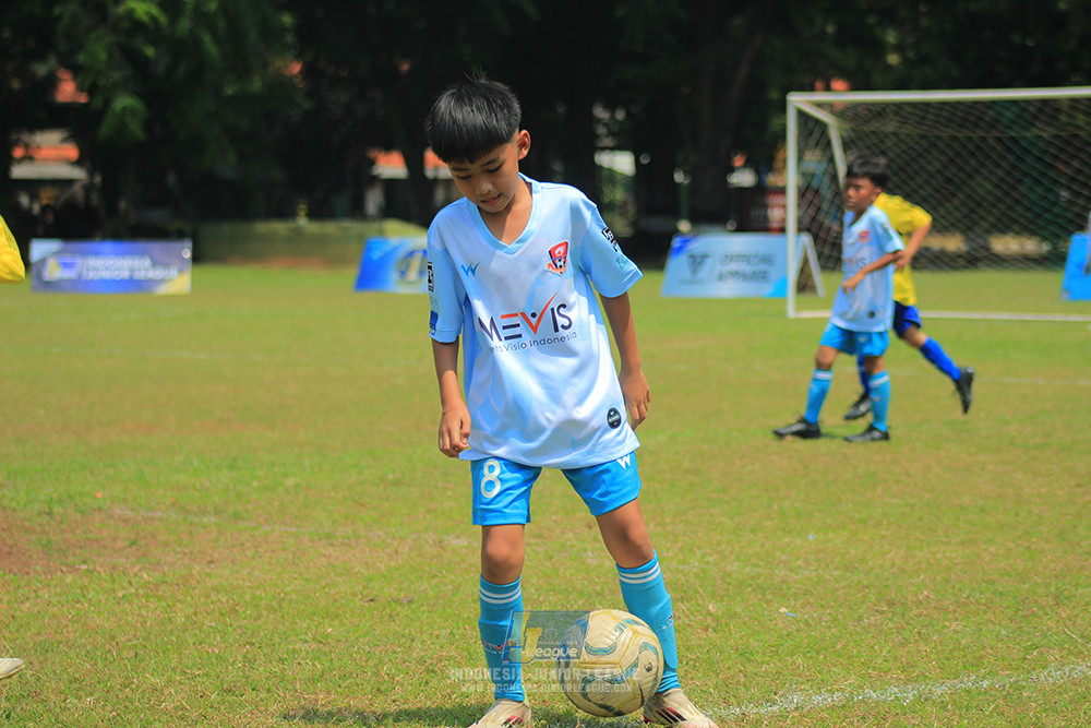 ijlu10 170825 pelita jaya soccer school vs brazillian soccer serpong