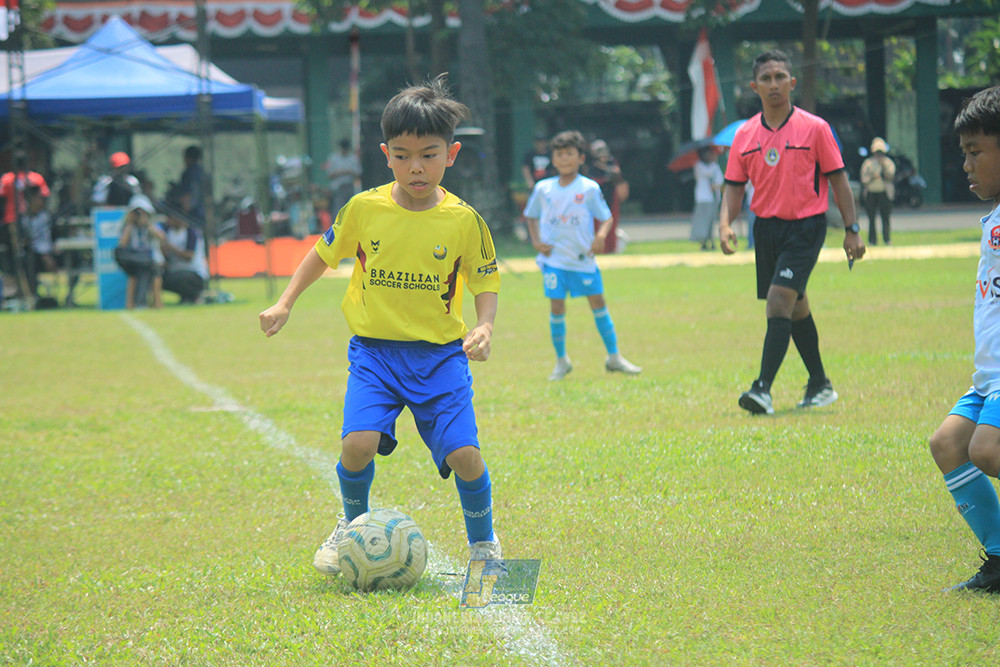 ijlu10 170825 pelita jaya soccer school vs brazillian soccer serpong
