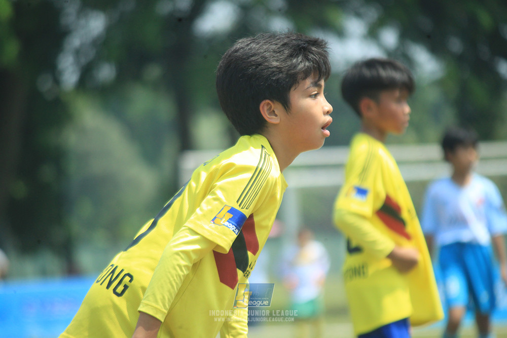 ijlu10 170825 pelita jaya soccer school vs brazillian soccer serpong