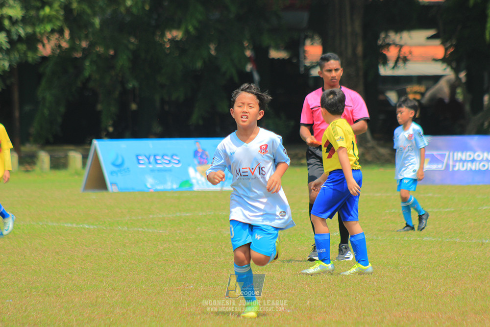 ijlu10 170825 pelita jaya soccer school vs brazillian soccer serpong