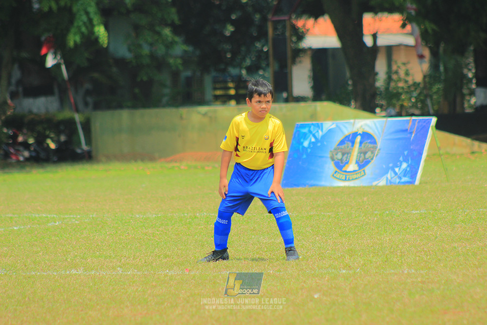 ijlu10 170825 pelita jaya soccer school vs brazillian soccer serpong