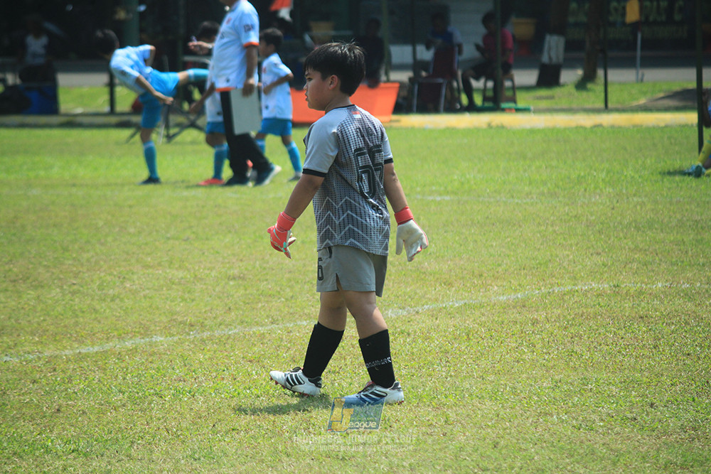 ijlu10 170825 pelita jaya soccer school vs brazillian soccer serpong