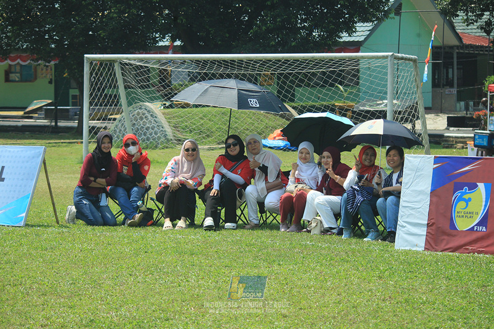 ijlu10 170825 pelita jaya soccer school vs brazillian soccer serpong