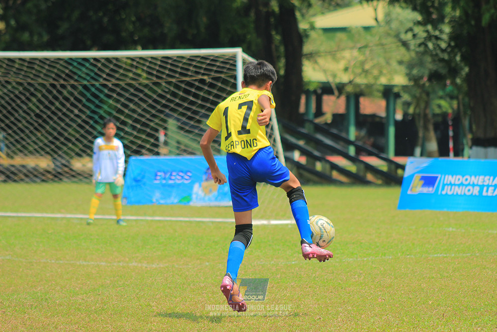 ijlu10 170825 pelita jaya soccer school vs brazillian soccer serpong