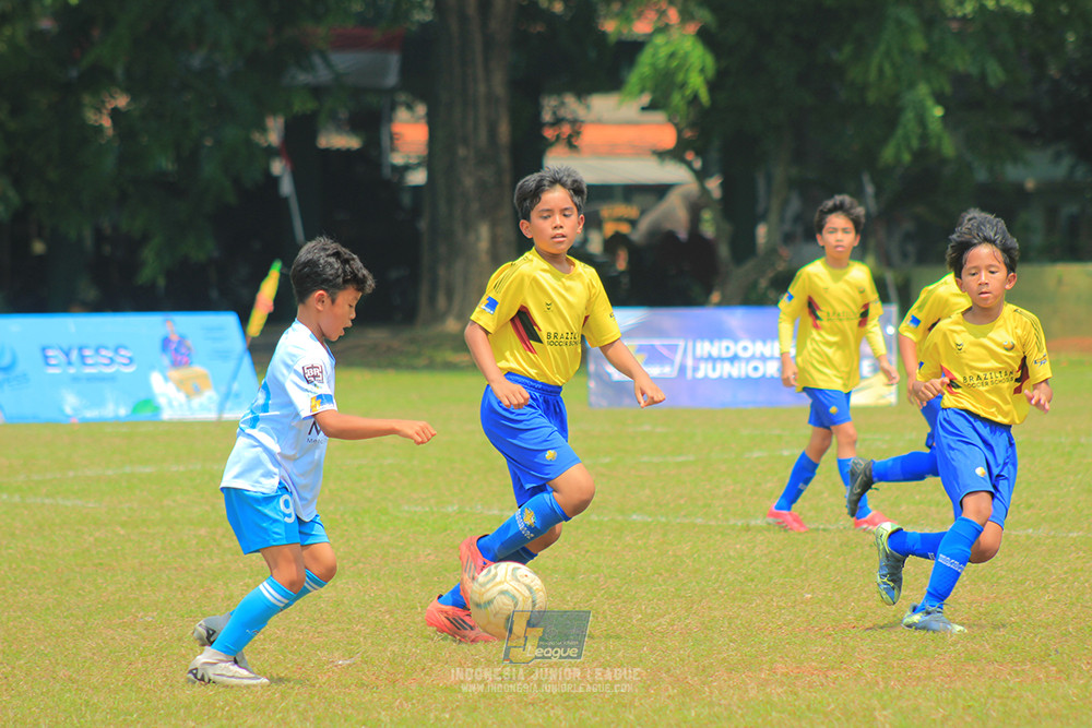 ijlu10 170825 pelita jaya soccer school vs brazillian soccer serpong