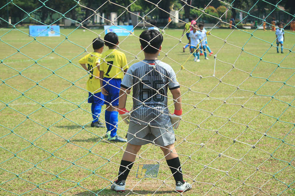 ijlu10 170825 pelita jaya soccer school vs brazillian soccer serpong