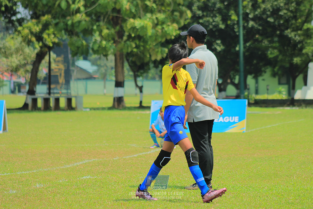 ijlu10 170825 pelita jaya soccer school vs brazillian soccer serpong