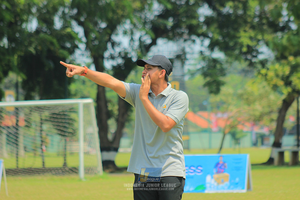 ijlu10 170825 pelita jaya soccer school vs brazillian soccer serpong