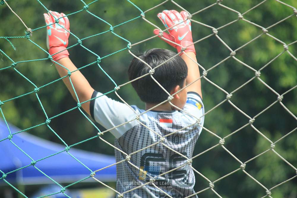 ijlu10 170825 pelita jaya soccer school vs brazillian soccer serpong