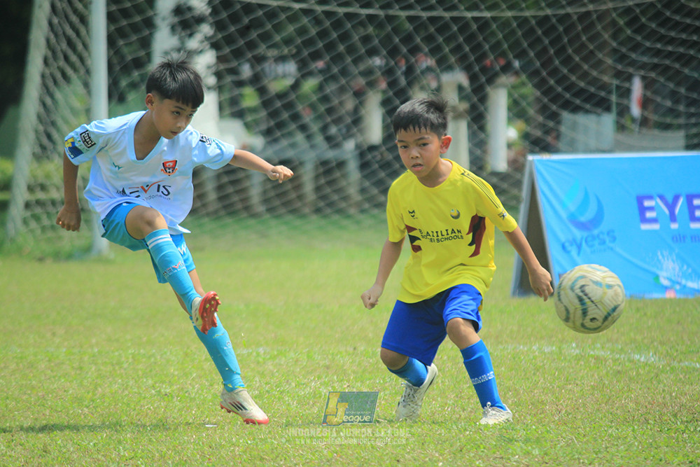 ijlu10 170825 pelita jaya soccer school vs brazillian soccer serpong