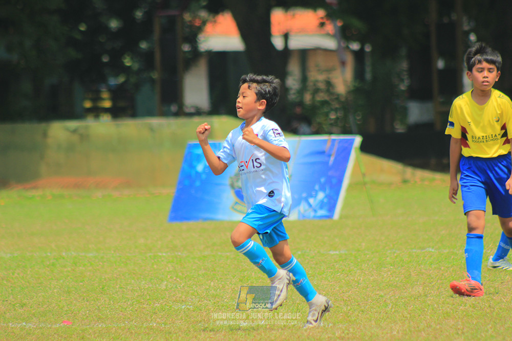 ijlu10 170825 pelita jaya soccer school vs brazillian soccer serpong