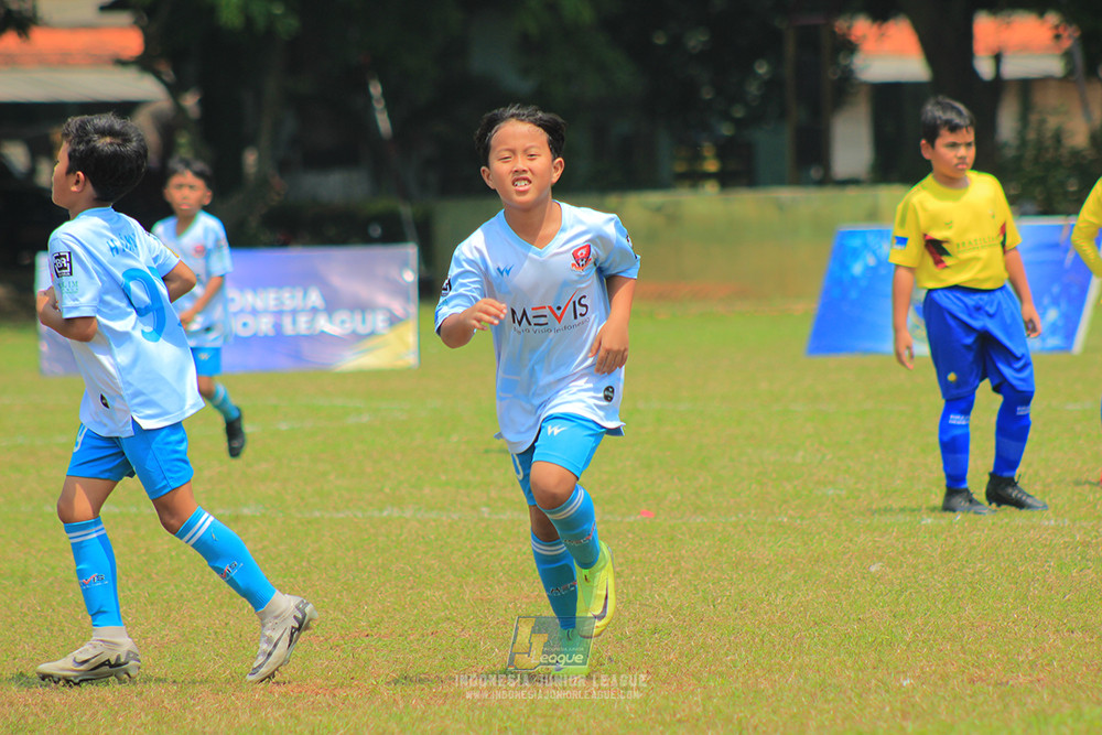 ijlu10 170825 pelita jaya soccer school vs brazillian soccer serpong