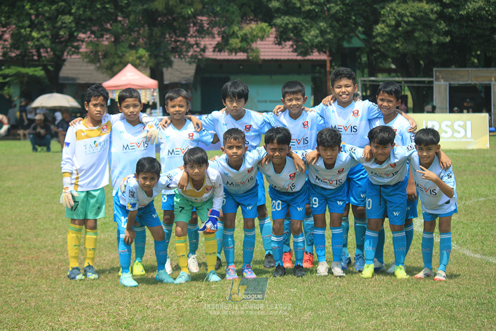 ijlu10 170825 pelita jaya soccer school vs brazillian soccer serpong