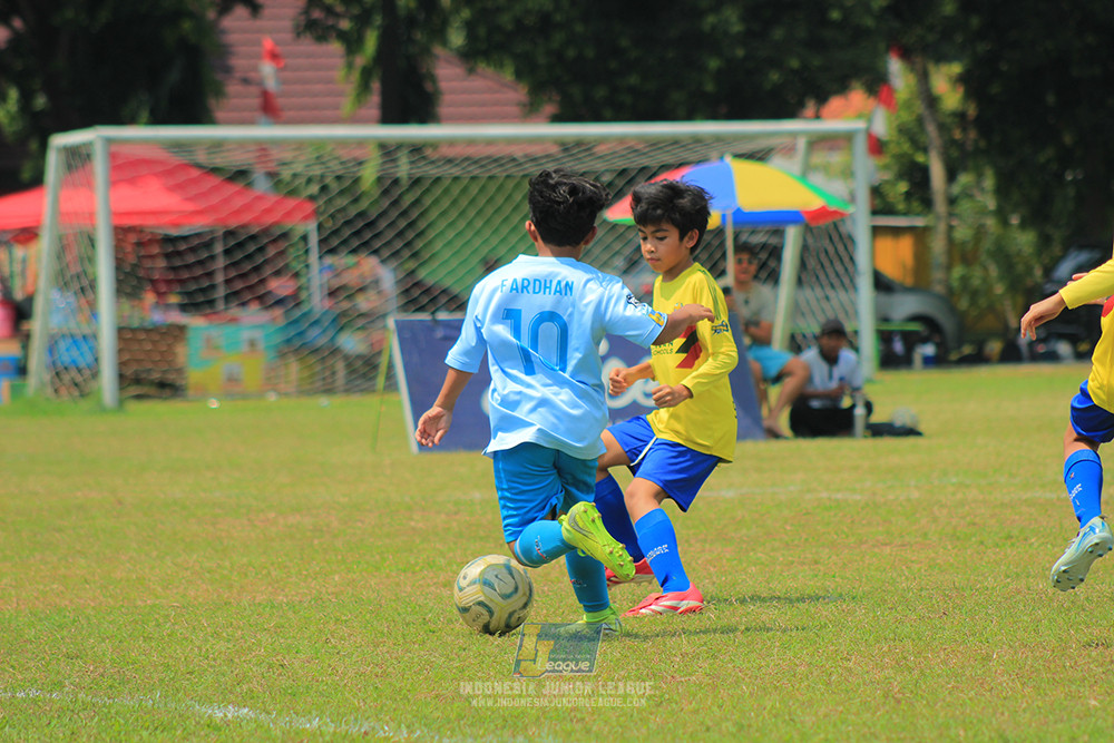 ijlu10 170825 pelita jaya soccer school vs brazillian soccer serpong